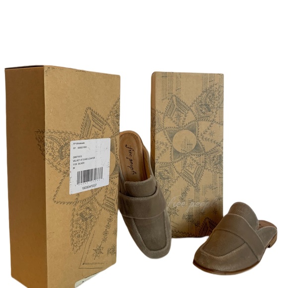 NWT&B Free People Velvet Silver Loafer - Picture 3 of 4